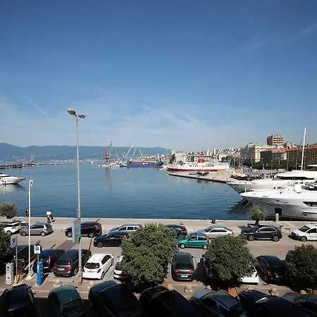 Lina Apartman *