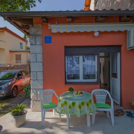Lina Apartment